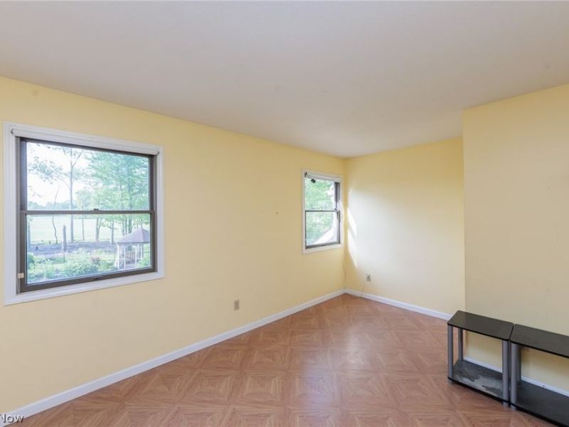 48260 Tina Lane , Amherst, OH 44001 Photo 24
