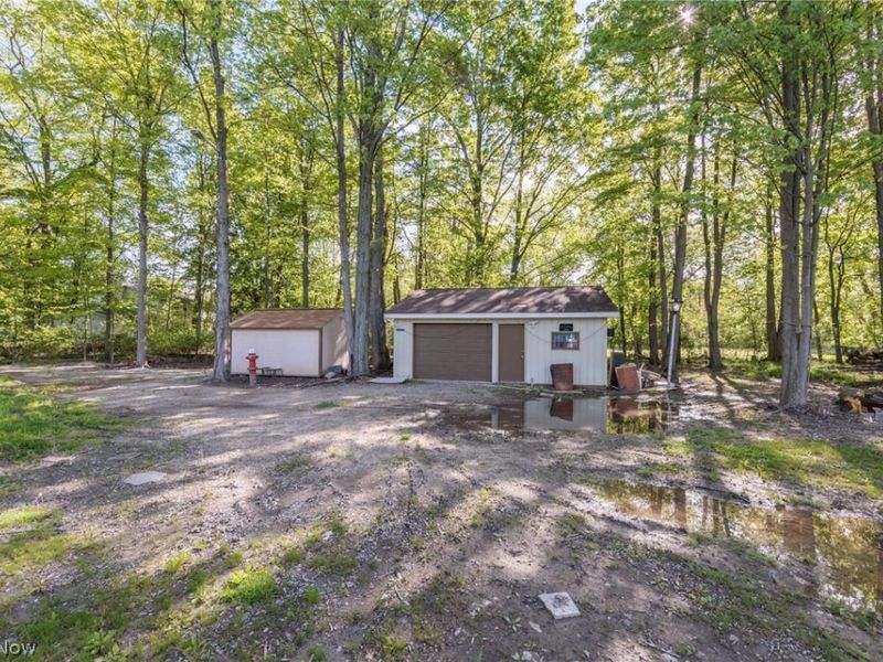 48260 Tina Lane , Amherst, OH 44001 Photo 6