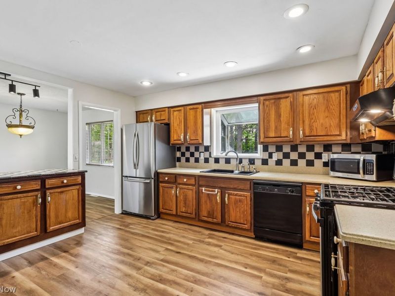 31660 Sedgefield Oval , Solon, OH 44139 Photo 12