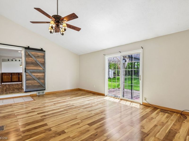 31660 Sedgefield Oval , Solon, OH 44139 Photo 16