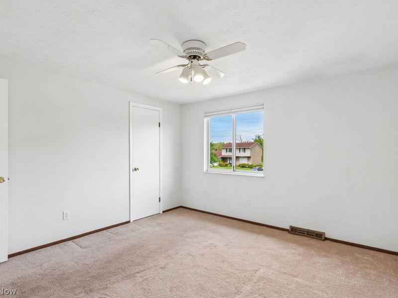 31660 Sedgefield Oval , Solon, OH 44139 Photo 20