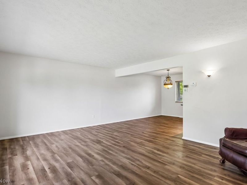 31660 Sedgefield Oval , Solon, OH 44139 Photo 5