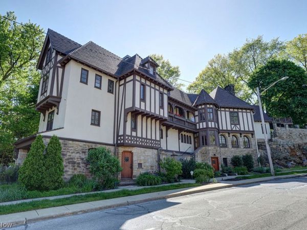 2485 Fairmount Blvd , Unit B, Cleveland Heights, OH 44106