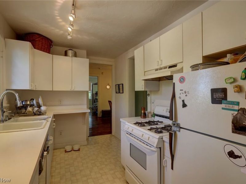 2485 Fairmount Blvd , Unit B, Cleveland Heights, OH 44106 Photo 10