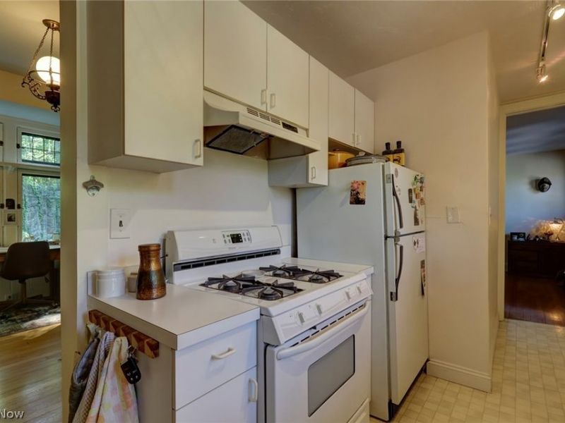 2485 Fairmount Blvd , Unit B, Cleveland Heights, OH 44106 Photo 12