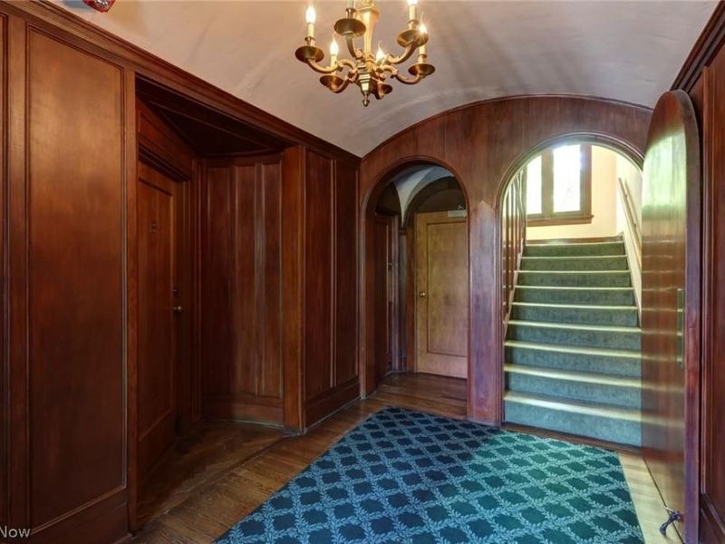 2485 Fairmount Blvd , Unit B, Cleveland Heights, OH 44106 Photo 2