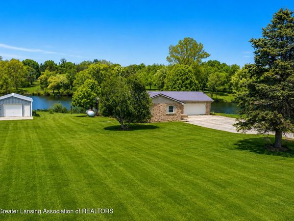 9730 S Luce Road, Perrinton, MI 48871
