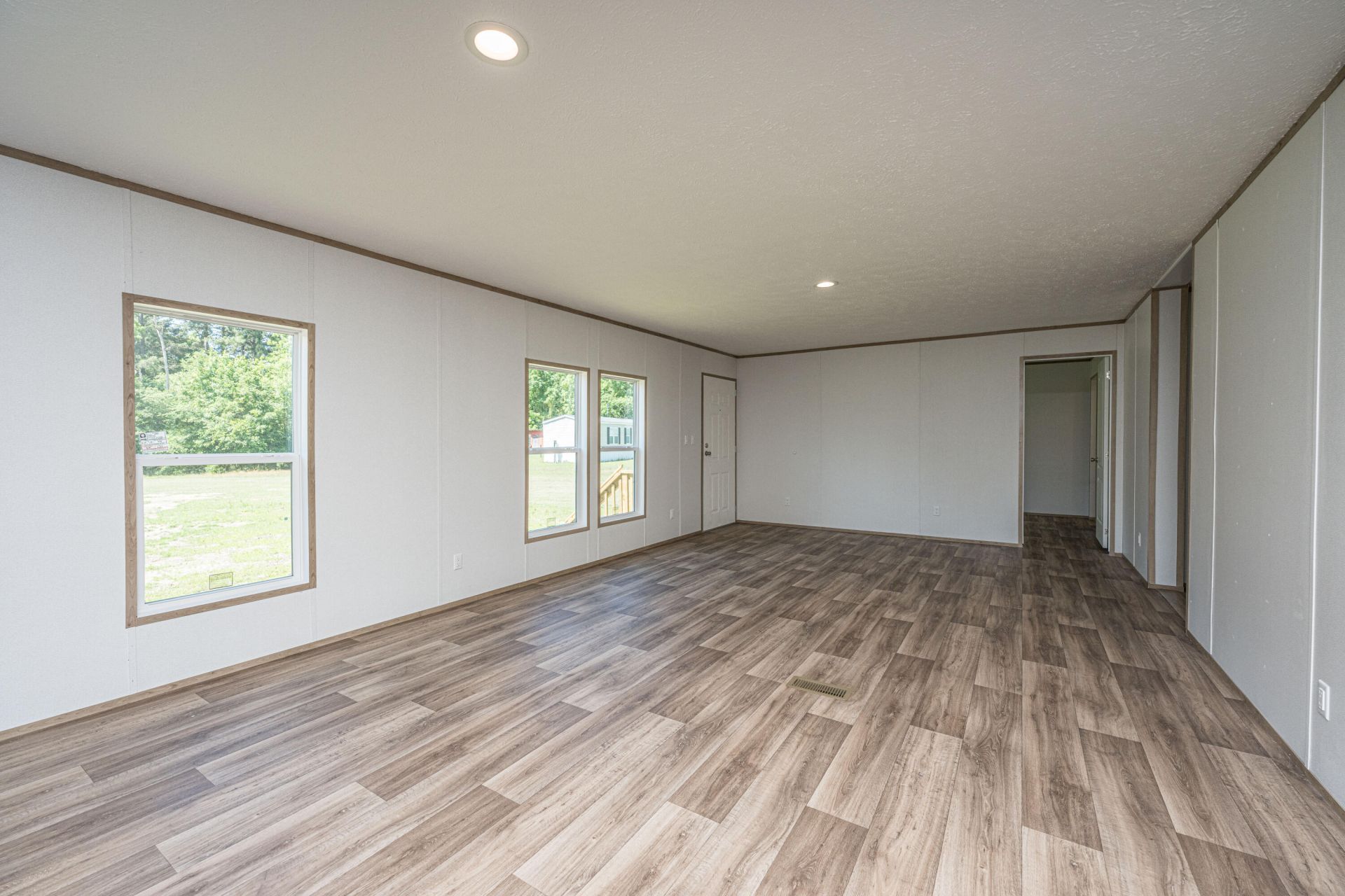496 1st Texas Road Photo 10