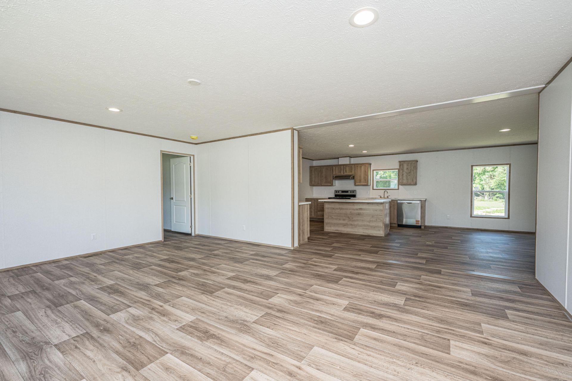 496 1st Texas Road Photo 12
