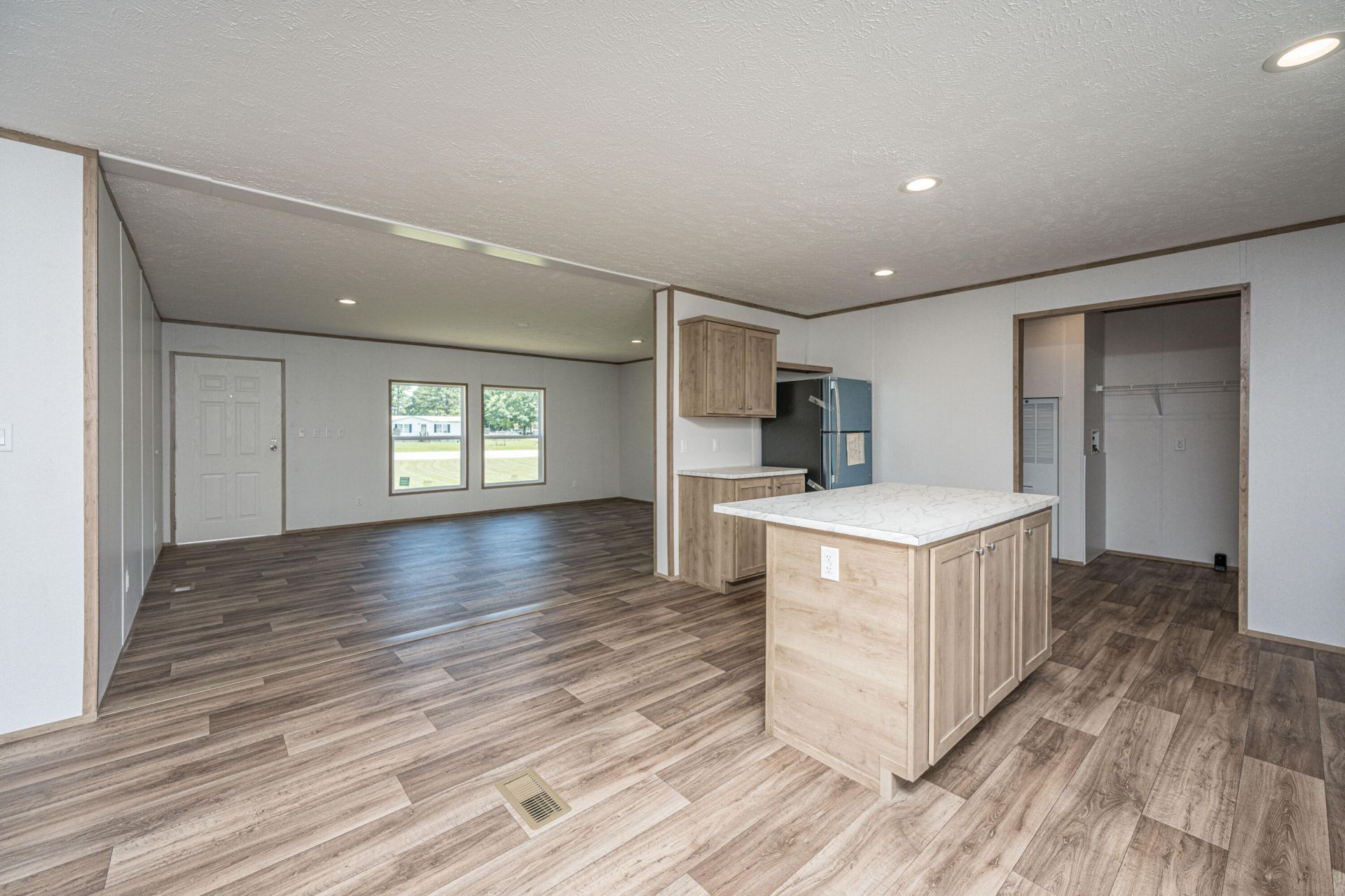 496 1st Texas Road Photo 23