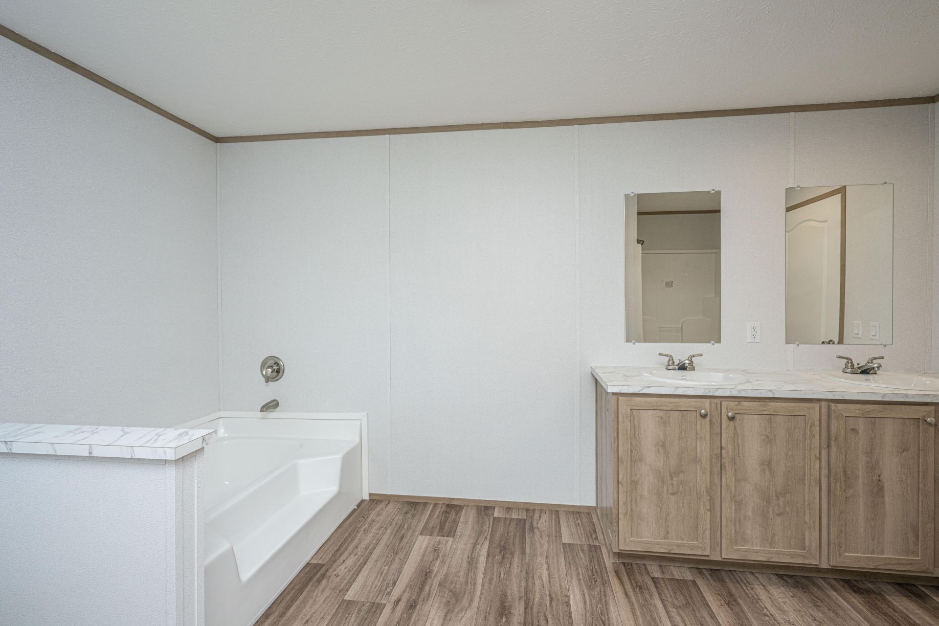 496 1st Texas Road Photo 28