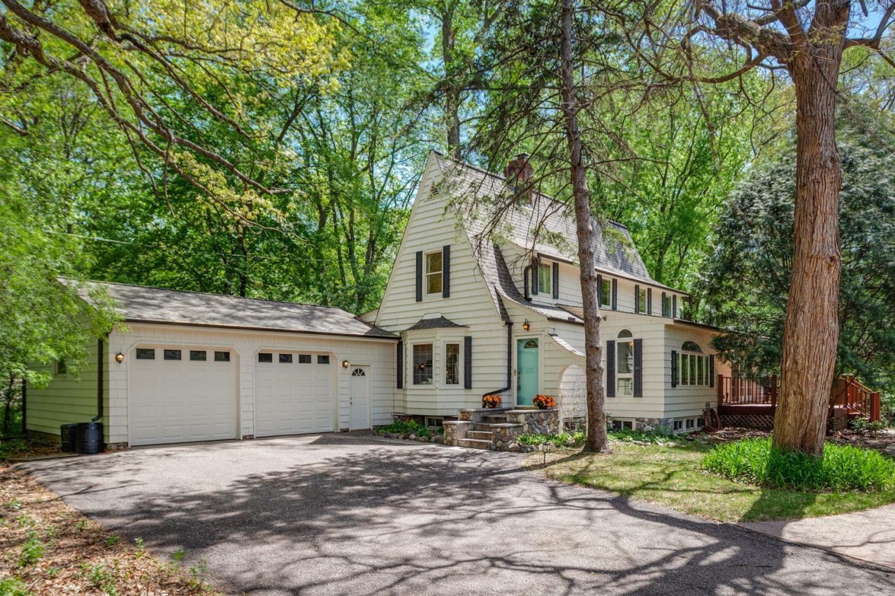 15319 Lake Street Extension , Minnetonka, MN 55345