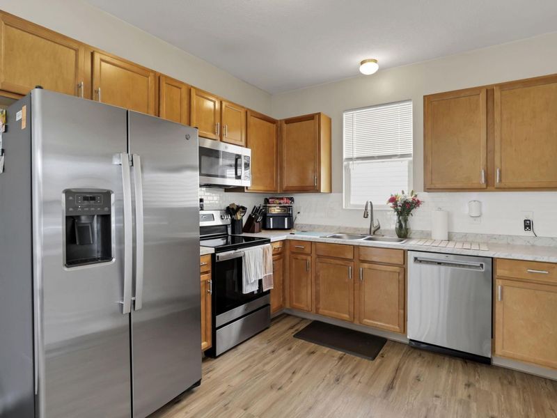 2299 Doneen Drive , Columbus, OH 43219 Photo 13