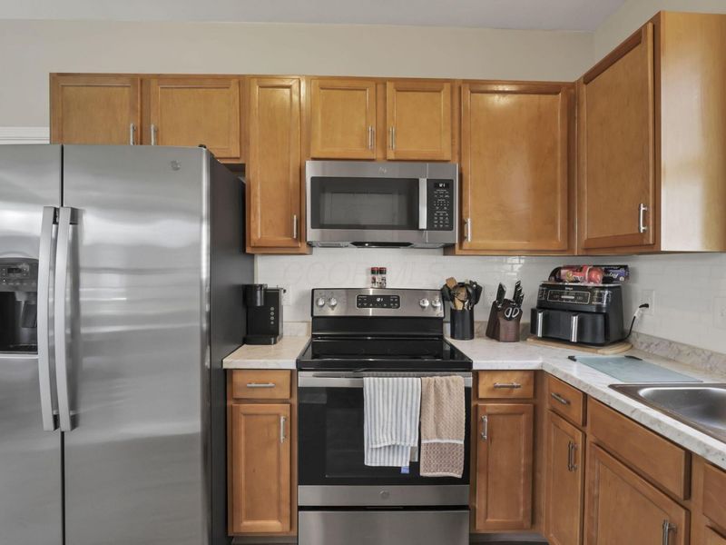 2299 Doneen Drive , Columbus, OH 43219 Photo 19