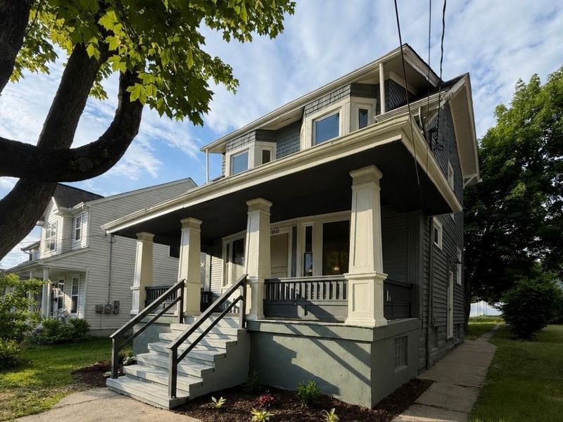 1943 Hewitt Avenue, Cincinnati, OH 45207 Photo 2