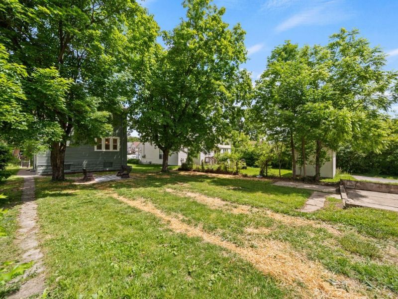 1943 Hewitt Avenue, Cincinnati, OH 45207 Photo 24
