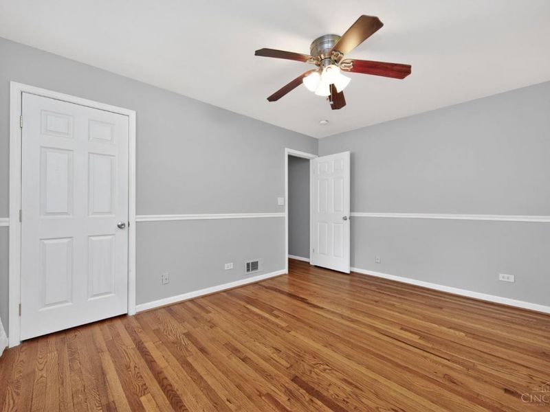 1647 Dell Terrace, Cincinnati, OH 45230 Photo 11