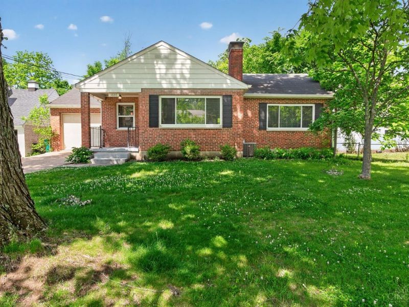 1647 Dell Terrace, Cincinnati, OH 45230 Photo 2