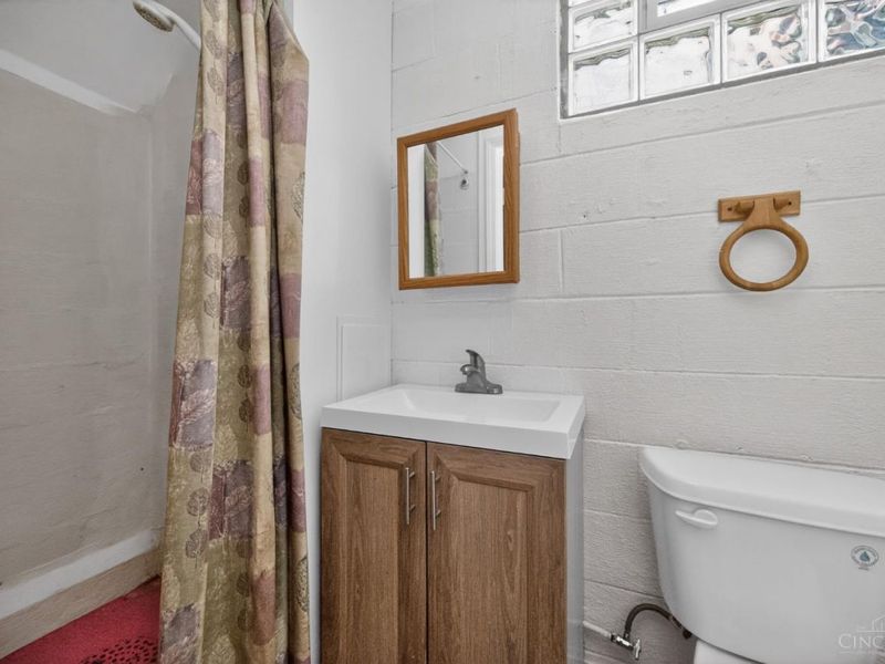 1647 Dell Terrace, Cincinnati, OH 45230 Photo 20