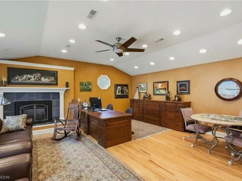 2252 Heston Drive, Lake Milton, OH 44429 Photo 14
