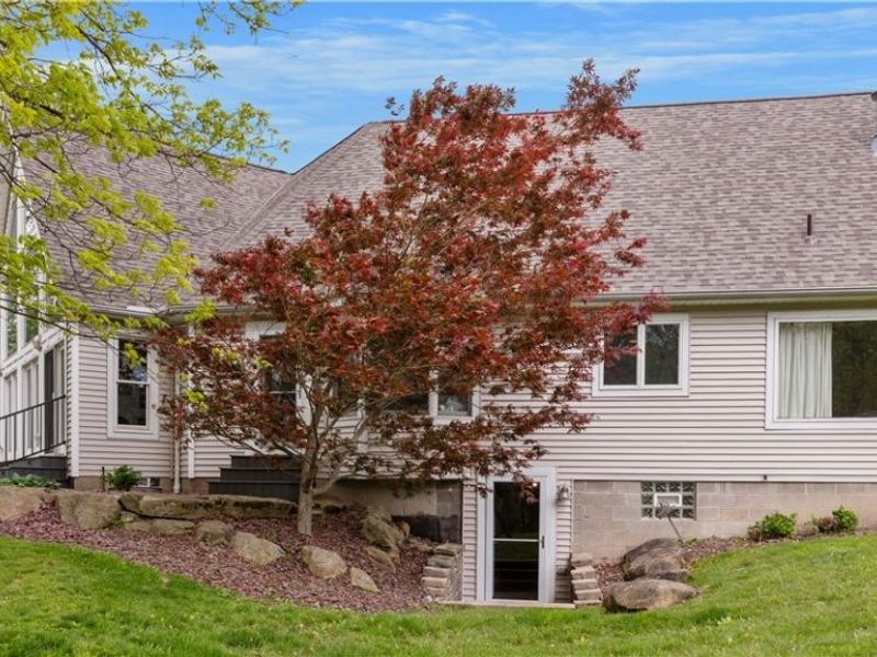 2252 Heston Drive, Lake Milton, OH 44429 Photo 24