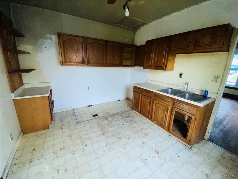 111 W Warren Street, Lebanon, OH 45036 Photo 3