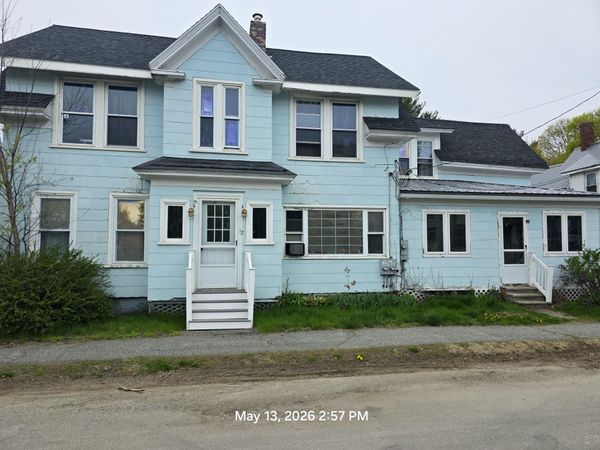 12 School Street , Brewer, ME 04412