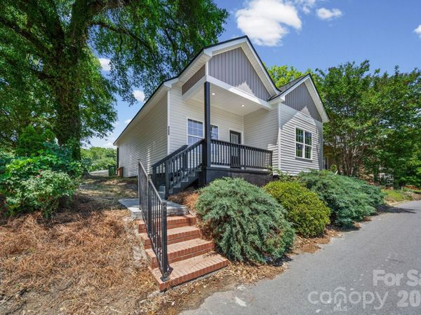 468 Elm Street , Lancaster, SC 29720