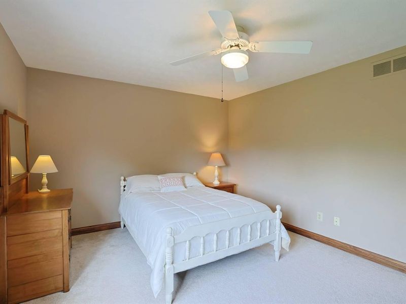 638 Primrose Lane, Tipp City, OH 45371 Photo 34
