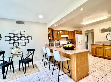 3214-brampton N Trentwood Way, Sacramento, CA 95822 Photo