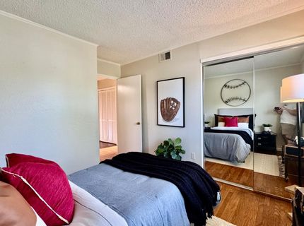 3214-brampton N Trentwood Way, Sacramento, CA 95822 Photo