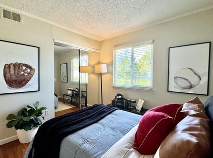 3214-brampton N Trentwood Way, Sacramento, CA 95822 Photo