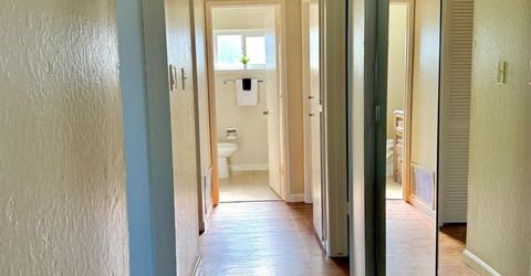 3214-brampton N Trentwood Way, Sacramento, CA 95822 Photo