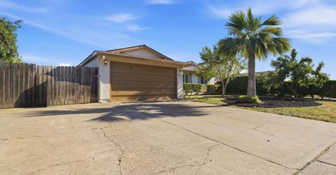 3214 Trentwood Way, Sacramento, CA 95822 Photo
