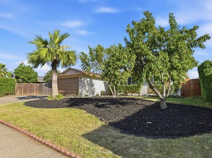 3214 Trentwood Way, Sacramento, CA 95822 Photo