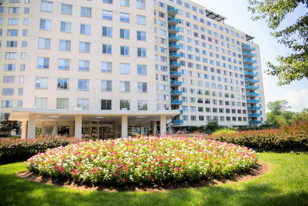 10500 Rockville Pike , Unit 1120, North Bethesda, MD 20852 Main Photo