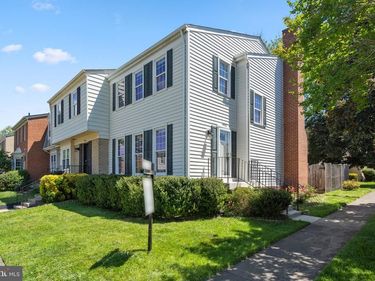9932 LONGFORD COURT, VIENNA, VA 22181