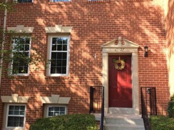 10127 EBENSHIRE COURT, OAKTON, VA 22124