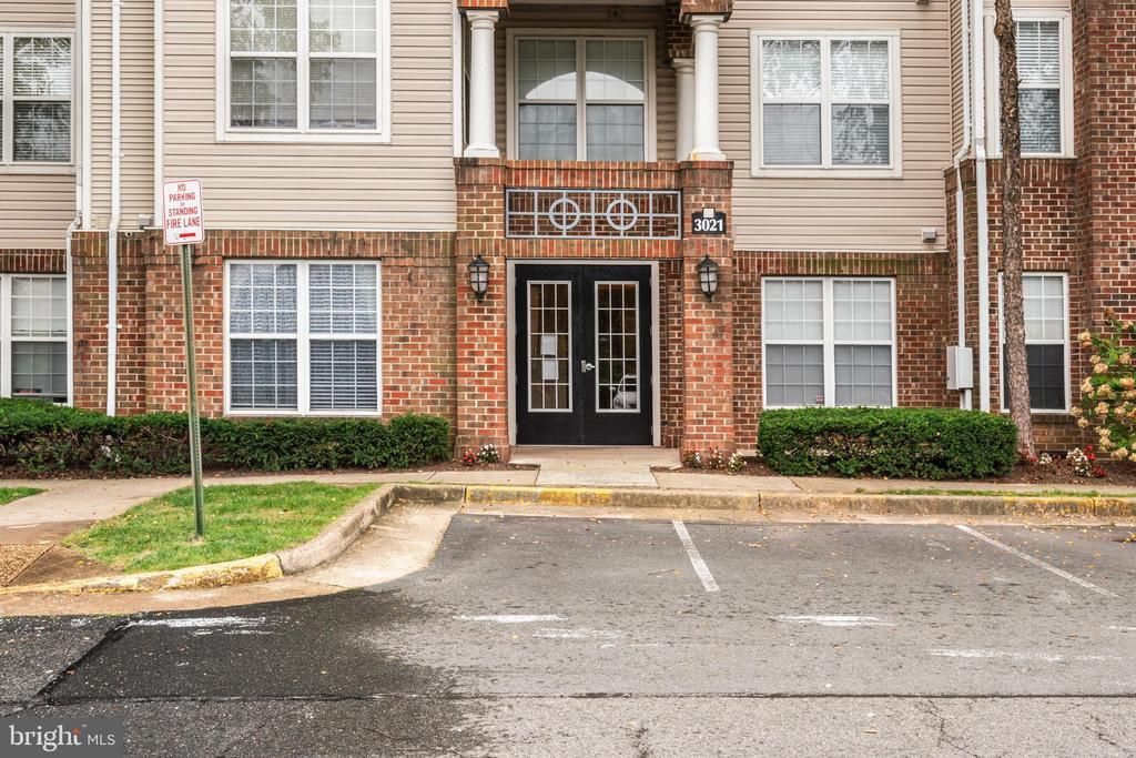 3021 NICOSH CIRCLE, FALLS CHURCH, VA 22042