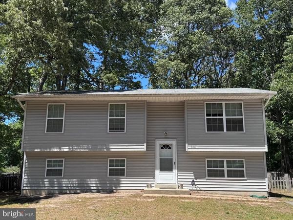561 WHITE SANDS DRIVE , LUSBY, MD 20657