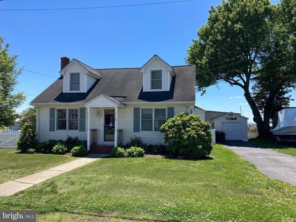 21007 BAYSIDE AVENUE , ROCK HALL, MD 21661