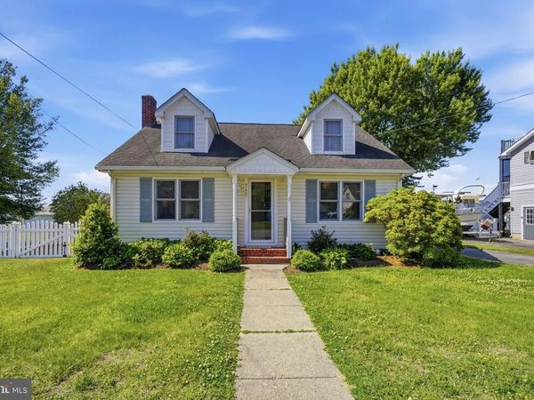21007 BAYSIDE AVENUE, ROCK HALL, MD 21661