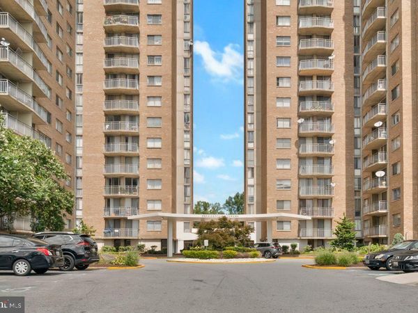 1836 METZEROTT ROAD, Unit 905, HYATTSVILLE, MD 20783