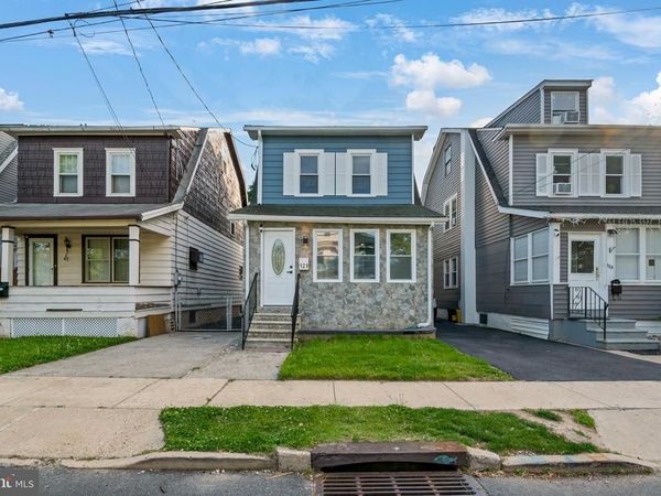 121 DICKINSON AVENUE, HAMILTON, NJ 08629