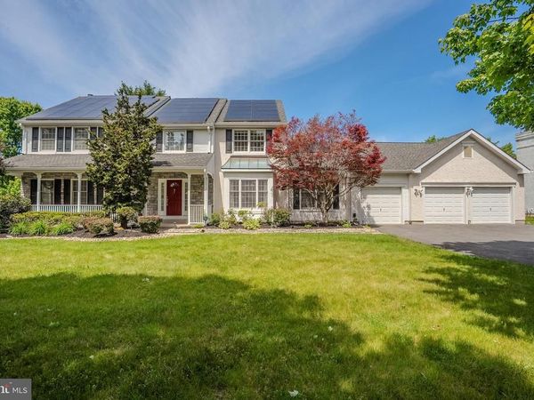 1 BUNTING COURT, PLAINSBORO, NJ 08536