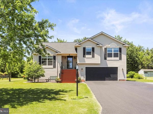 39 N PHEASANT WAY, ABBOTTSTOWN, PA 17301