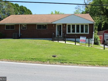 113 N 5 POINTS ROAD, WEST CHESTER, PA 19380