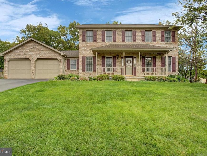 427 Bradley Lane, Shippensburg, PA 17257 Main Photo