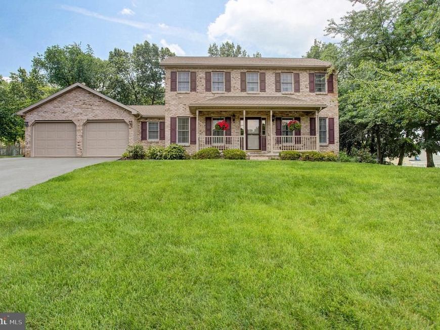 427 Bradley Lane, Shippensburg, PA 17257 Main Photo