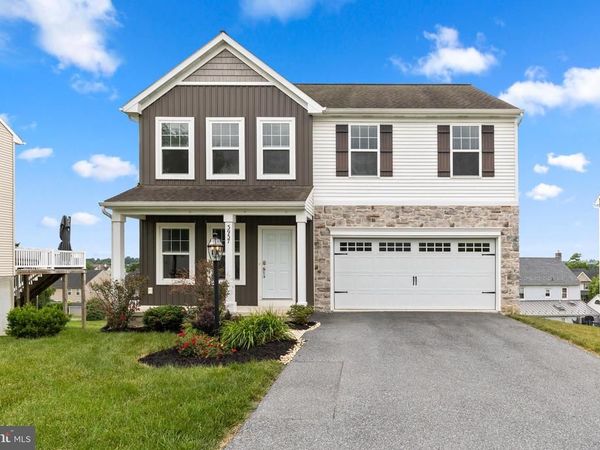 3937 ARCHER LANE, COLUMBIA, PA 17512